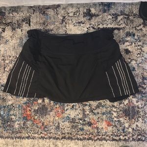grey lululemon size 6 skirt